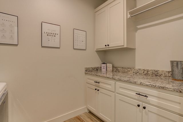 609 Calvin Drive, Wolfforth, TX 79382