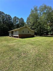 36121 Broadwater RD, Ivor, VA 23866