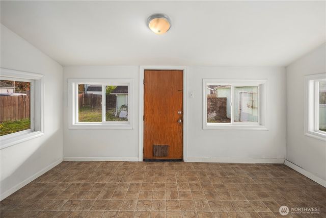 832 E 50th Street, Tacoma, WA 98404