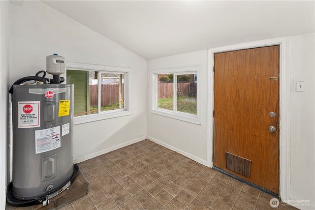 832 E 50th Street, Tacoma, WA 98404