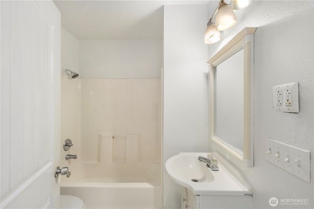 832 E 50th Street, Tacoma, WA 98404