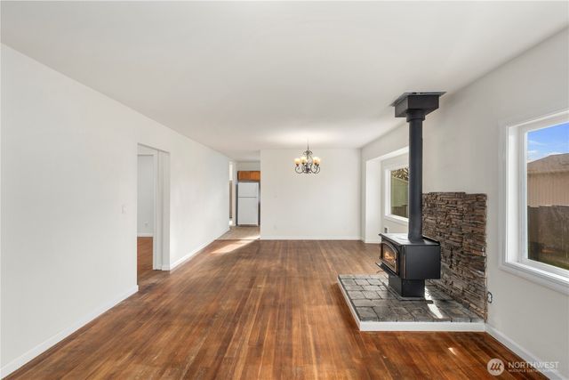 832 E 50th Street, Tacoma, WA 98404