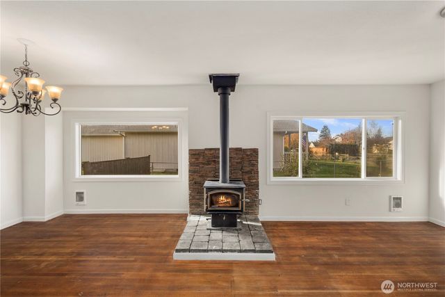 832 E 50th Street, Tacoma, WA 98404