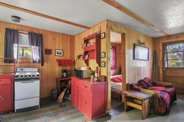 18750 W Knapp Road, Reed City, MI 49677