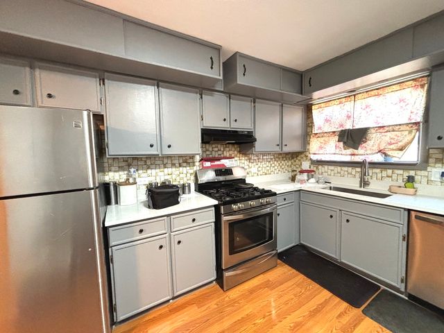 495 McHENRY Road 1B, Wheeling, IL 60090
