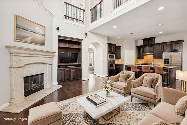 821 La Cima, Irving, TX 75039
