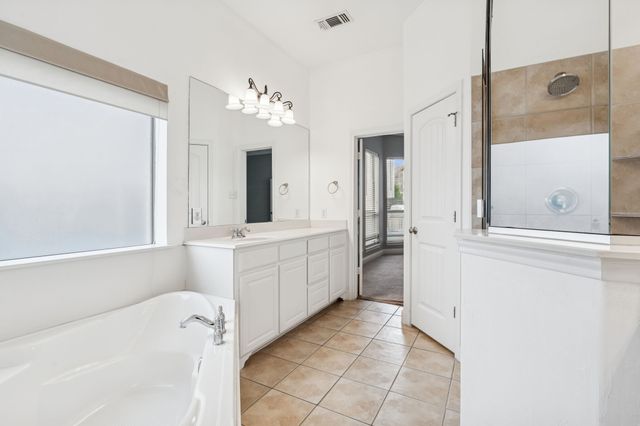 821 La Cima, Irving, TX 75039
