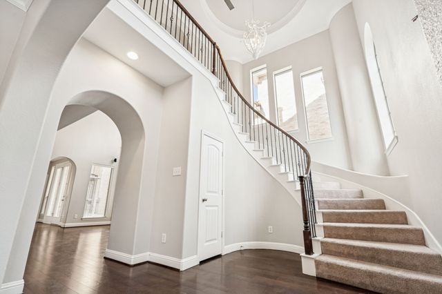 821 La Cima, Irving, TX 75039