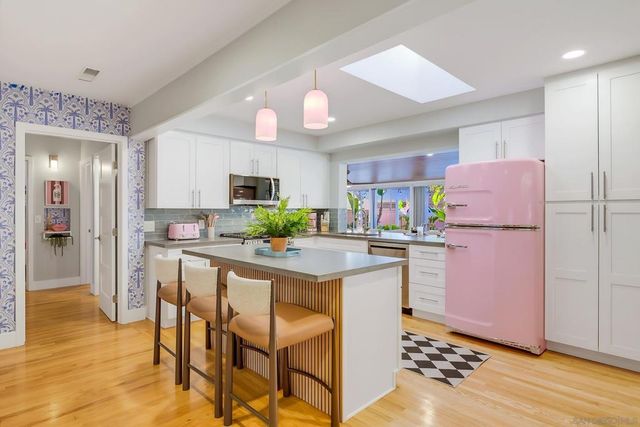 1626 Oliver, San Diego, CA 92109