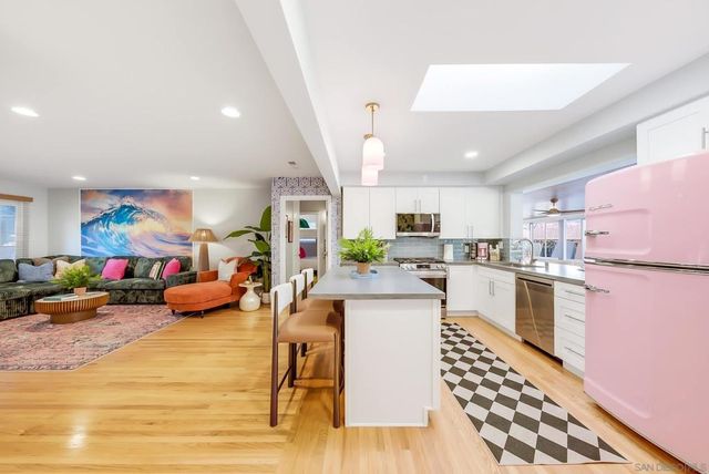 1626 Oliver, San Diego, CA 92109