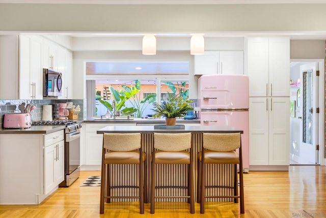 1626 Oliver, San Diego, CA 92109
