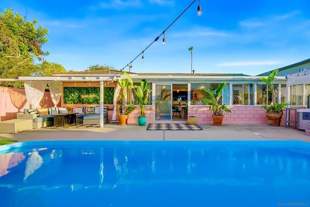 1626 Oliver, San Diego, CA 92109