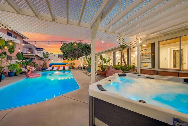 1626 Oliver, San Diego, CA 92109