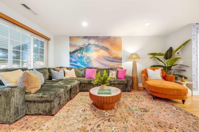 1626 Oliver, San Diego, CA 92109