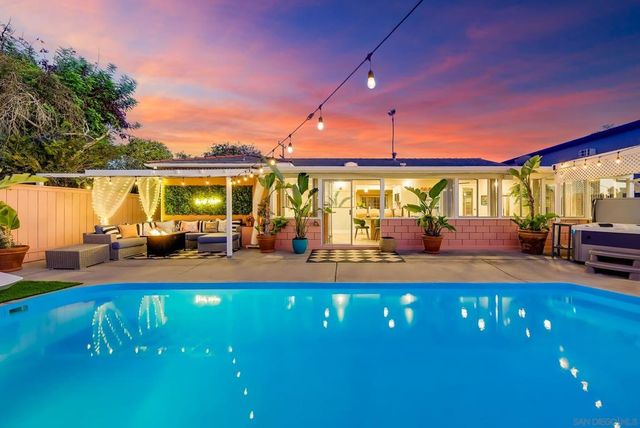 1626 Oliver, San Diego, CA 92109