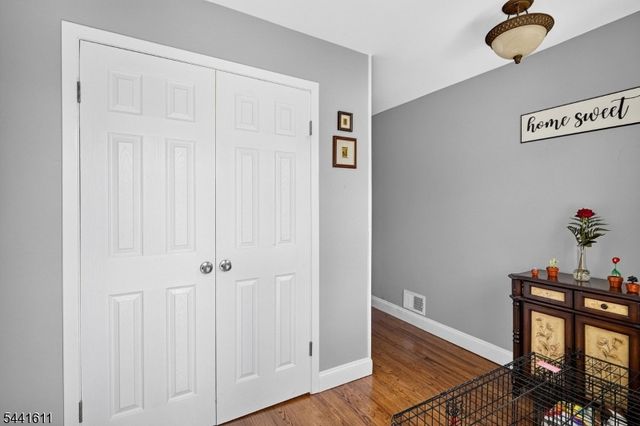 31 Chelsea Cir, Raritan Twp., NJ 08822