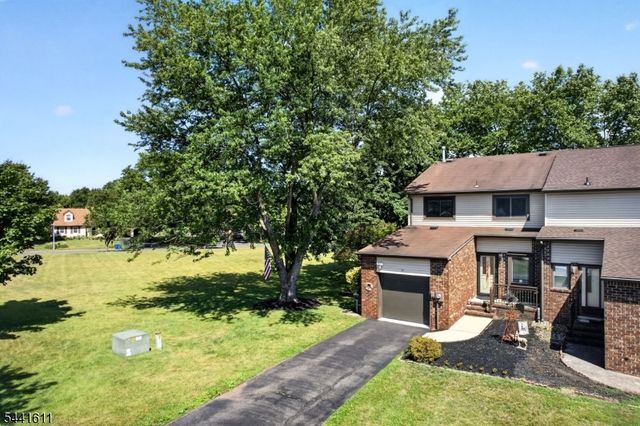 31 Chelsea Cir, Raritan Twp., NJ 08822