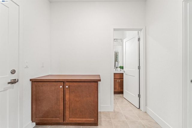384 Ramos Ranch Rd, Oakley, CA 94561