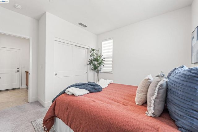 384 Ramos Ranch Rd, Oakley, CA 94561