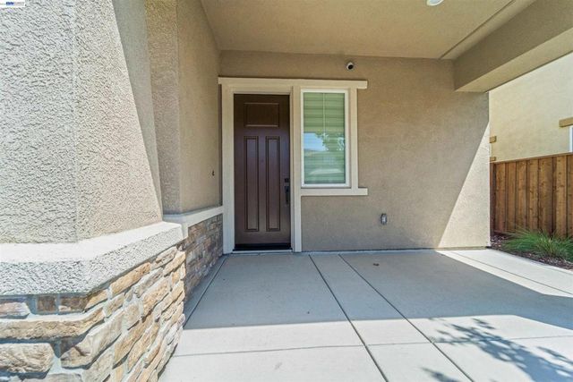 384 Ramos Ranch Rd, Oakley, CA 94561
