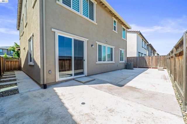 384 Ramos Ranch Rd, Oakley, CA 94561