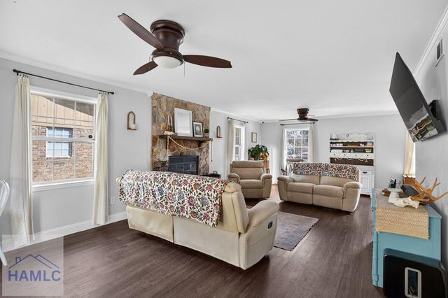 108 Flat Shoal Lane, Hinesville, GA 31313