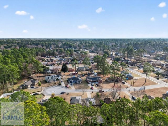 108 Flat Shoal Lane, Hinesville, GA 31313