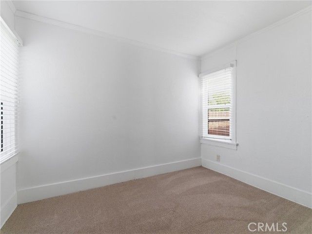 5712 5th Avenue, Los Angeles, CA 90043