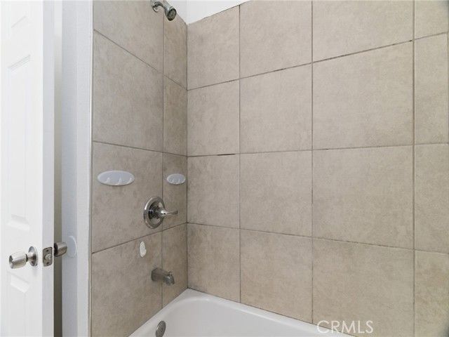 5712 5th Avenue, Los Angeles, CA 90043