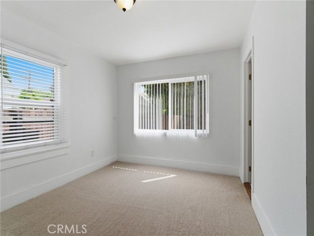 5712 5th Avenue, Los Angeles, CA 90043