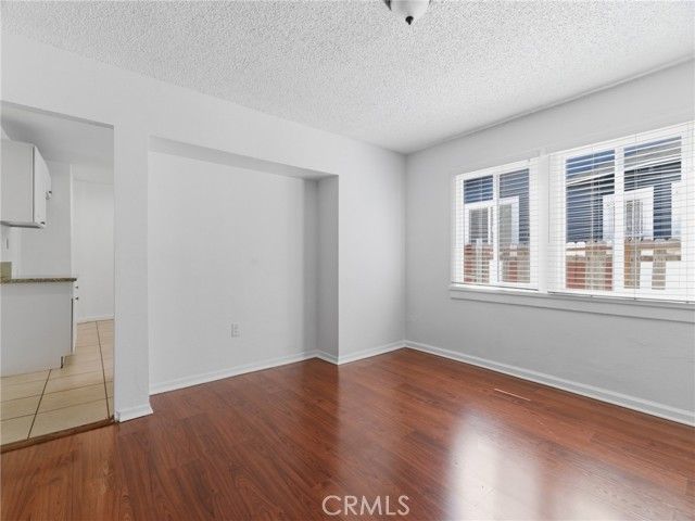 5712 5th Avenue, Los Angeles, CA 90043