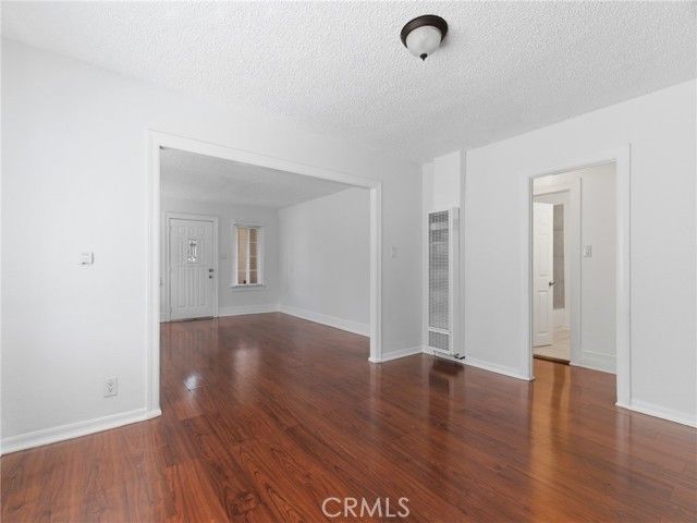 5712 5th Avenue, Los Angeles, CA 90043