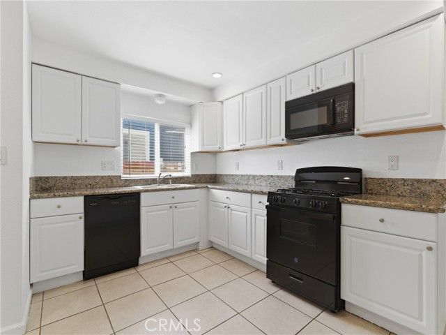 5712 5th Avenue, Los Angeles, CA 90043