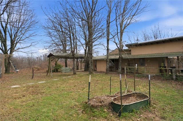 16436 Low Gap Road, West Fork, AR 72774