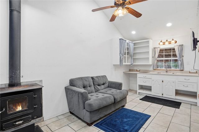 16436 Low Gap Road, West Fork, AR 72774