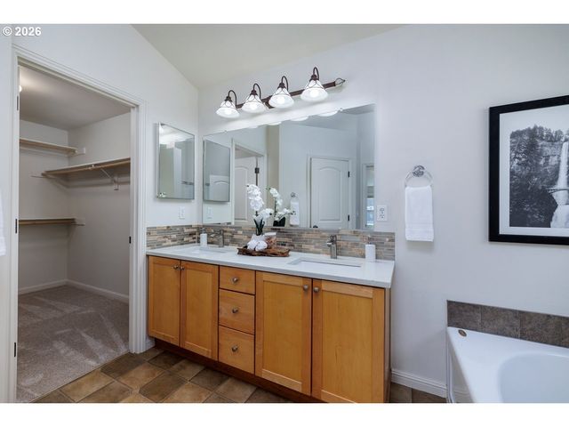 14465 Nw PIONEER PARK Way, Beaverton, OR 97006