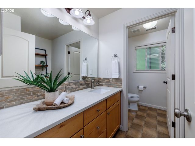 14465 Nw PIONEER PARK Way, Beaverton, OR 97006