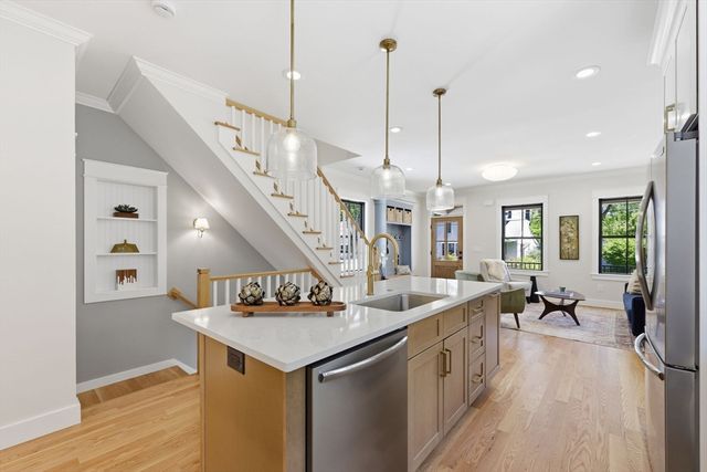 33 Landy Ave, Northampton, MA 01062