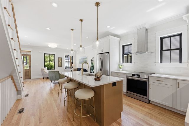 33 Landy Ave, Northampton, MA 01062