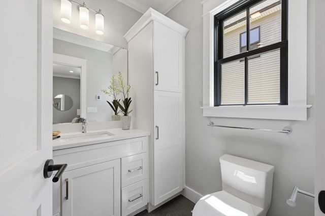 33 Landy Ave, Northampton, MA 01062