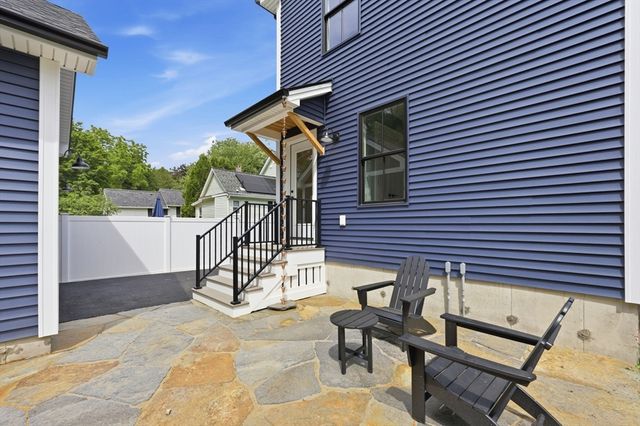 33 Landy Ave, Northampton, MA 01062