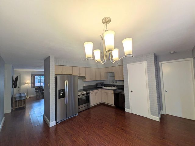 9401 SW 53rd Street, Cooper City, FL 33328