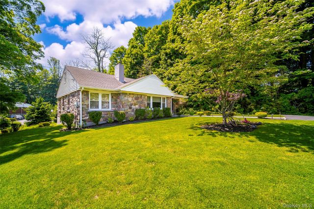 15 Maple Road, Central Valley, NY 10917