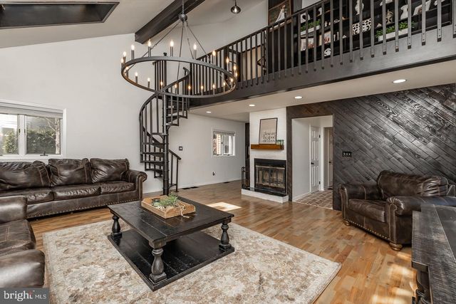 208 DORADO AVENUE, Sewell, NJ 08080