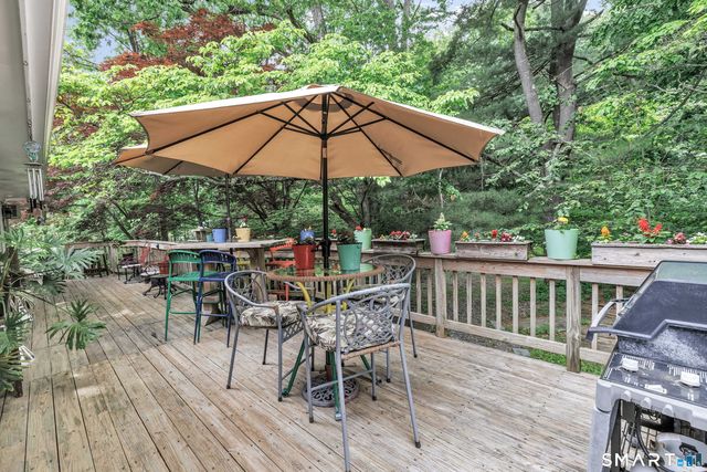 279 Pastors Walk, Monroe, CT 06468