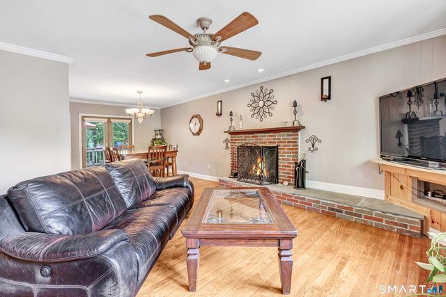 279 Pastors Walk, Monroe, CT 06468
