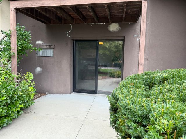 491 W Central St D1, Franklin, MA 02038
