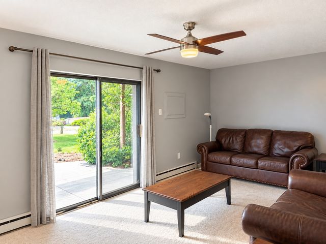 491 W Central St D1, Franklin, MA 02038