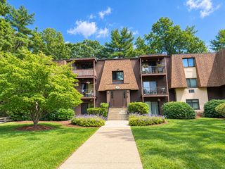491 W Central St D1, Franklin, MA 02038