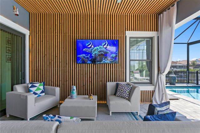 916 SEAGRAPE DRIVE, Ruskin, FL 33570